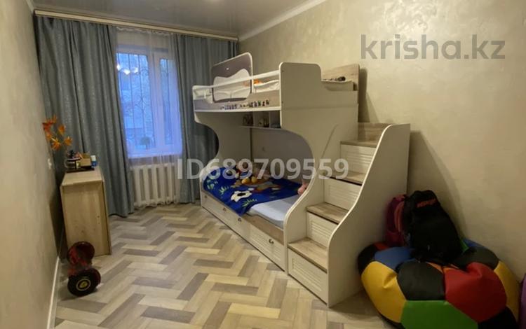 2-комнатная квартира, 44.5 м², 3/4 этаж, мкр №11 28 за 28 млн 〒 в Алматы, Ауэзовский р-н — фото 2