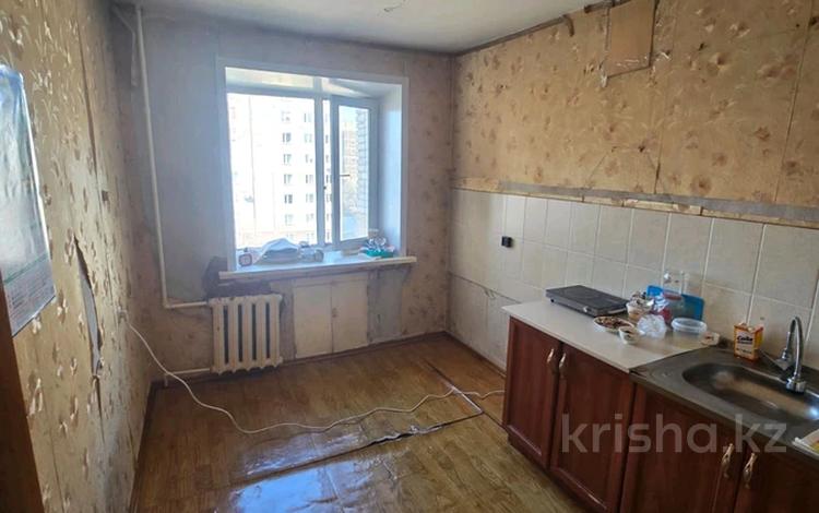 3-комнатная квартира · 63 м² · 6/9 этаж, мкр Юго-Восток, Гапеева 1 за 19 млн 〒 в Караганде, Казыбек би р-н — фото 2