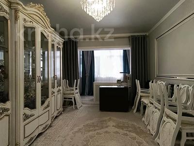 4-комнатная квартира · 77 м² · 4/5 этаж, 7 мкр 51 — Улучшенная, свежий ремонт за 26 млн 〒 в Таразе