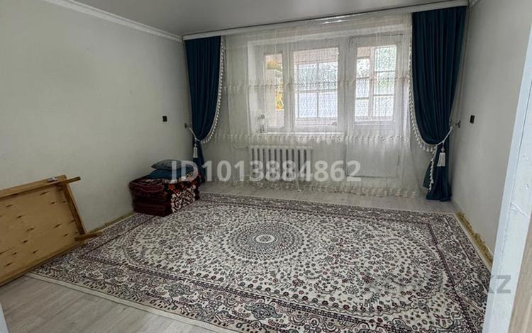 3-бөлмелі пәтер · 61.7 м² · 1/2 қабат, Бауыржан Момышулы — Школы, магазина,детского сада, бағасы: 7 млн ₸ в Эмбе — фото 2