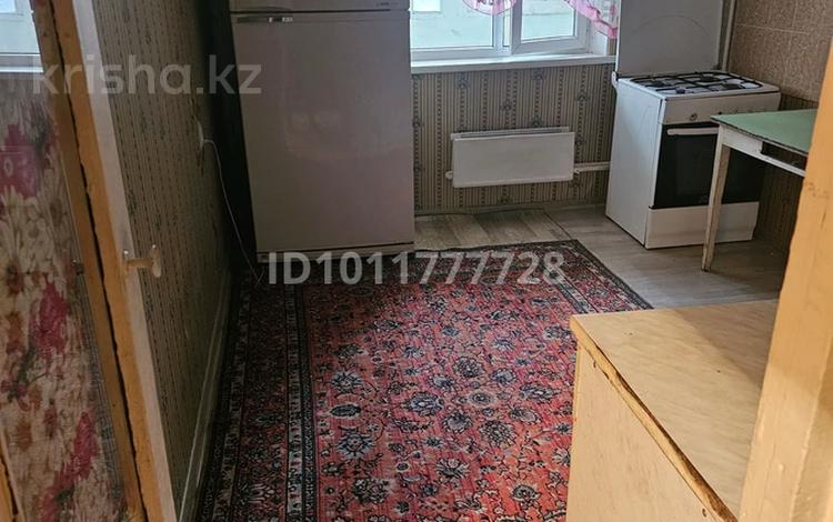 1-комнатная квартира · 35 м² · 1/5 этаж, мкр Айнабулак-1 2 за 160 000 ₸ в Алматы, Жетысуский р-н — фото 2