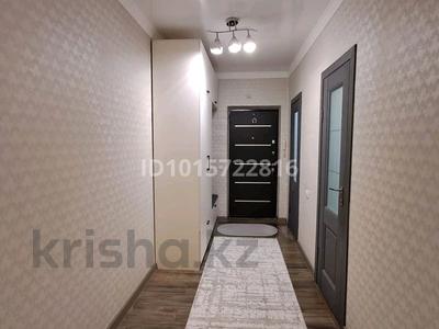 2-бөлмелі пәтер · 72 м² · 7/8 қабат, Алтын ауыл 15 — Напротив Мини маркет Алатау, бағасы: 35 млн ₸ в Каскелене