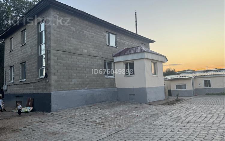 Жеке үй · 6 бөлме · 300 м² · 10 жүзд., Орхон — проспект Рахимжана Кошкарбаева, бағасы: 250 млн ₸ в Астане, Алматы р-н — фото 24