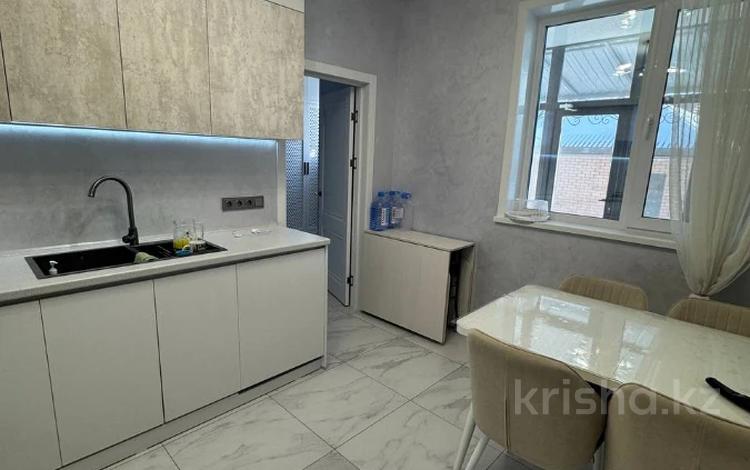 Отдельный дом · 4 комнаты · 150 м² · 2.1 сот., Военный городок за 66 млн 〒 в Костанае — фото 6