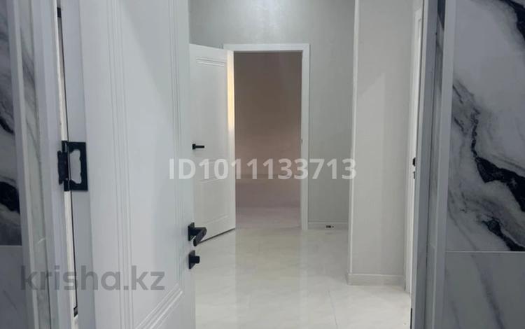 2-бөлмелі пәтер · 70 м² · 2/7 қабат, 41-й мкр 21, бағасы: 26 млн ₸ в Актау — фото 2