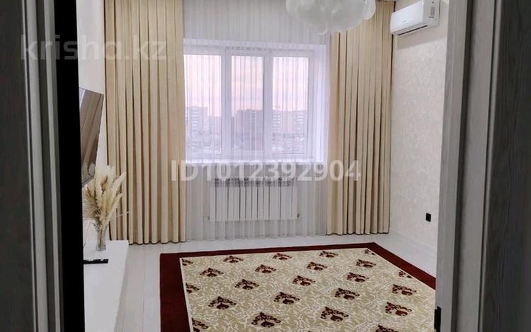1-комнатная квартира · 48 м² · 4/5 этаж, мкр. Алтын орда, Батыс 2 356 — Мангилик ел и халел досмуханбет за 21 млн ₸ в Актобе — фото 2