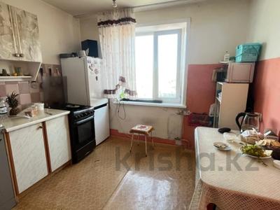 2-комнатная квартира, 53 м², 9/9 этаж, Камзина 58 за 14.5 млн 〒 в Павлодаре