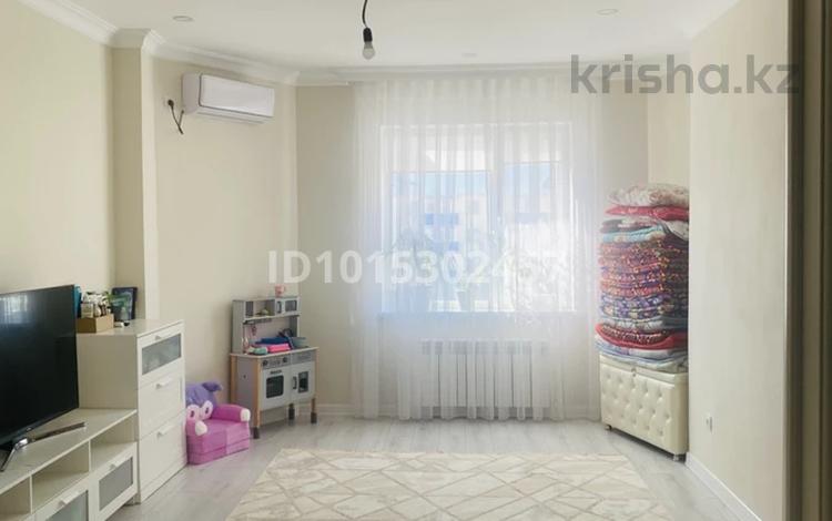 2-бөлмелі пәтер · 74 м² · 3/6 қабат, Авангард 2 микрорайон 6А, бағасы: 31 млн ₸ в Атырау, мкр Авангард-2 — фото 2