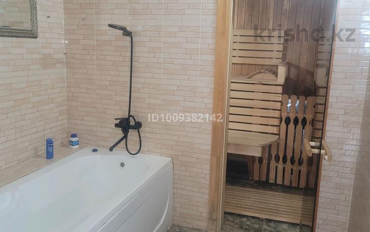 4-бөлмелі пәтер · 180 м² · 9/10 қабат, Старый аэропорт 1у — Болашак Сарайы, бағасы: 75 млн ₸ в Кокшетау — фото 41