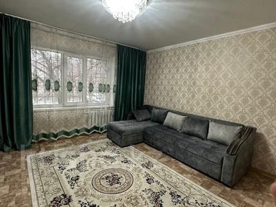 2-комнатная квартира, 57.4 м², 1/9 этаж, Рыскулова 1б за 16.8 млн 〒 в Семее