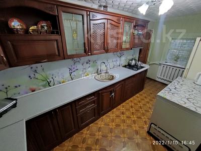 Отдельный дом · 4 комнаты · 200 м² · 7 сот., Чернышевского 54 — Косанова за 28 млн 〒 в Семее