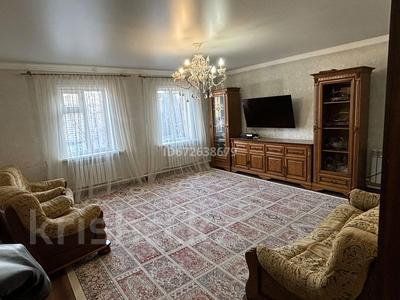 Отдельный дом · 4 комнаты · 200 м² · 10 сот., Чернышевского 54 — Косанова за 28 млн 〒 в Семее