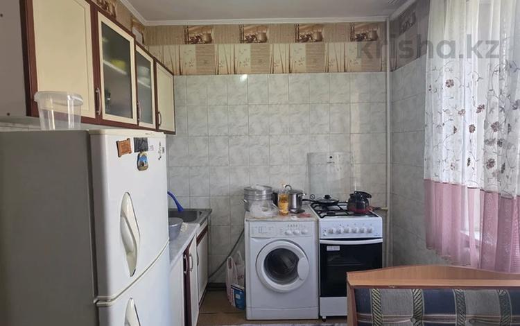 1-комнатная квартира · 38 м² · 2/5 этаж, мкр Гарышкер 4 за 130 000 ₸ в Талдыкоргане — фото 2