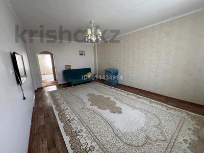 2-бөлмелі пәтер · 68 м² · 2/5 қабат, Нұрсая ш/а. 17 — Нурсая 17, бағасы: 22 млн ₸ в Атырау, мкр Нурсая