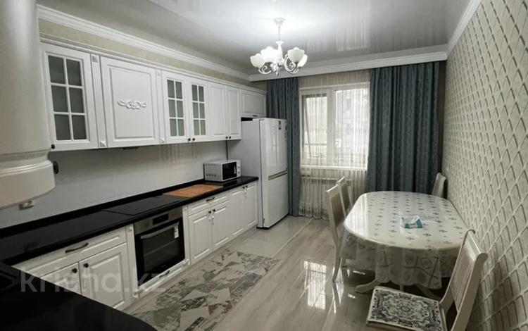 2-комнатная квартира · 70 м² · 3/10 этаж, Абикен Бектурова 3/2 за 400 000 ₸ в Астане, Нура р-н — фото 3