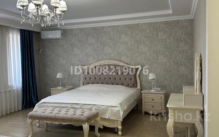 8-комнатная квартира · 295 м² · 9/10 этаж, Максут Нарикбаев 9 за 80 000 ₸ в Астане, Нура р-н — фото 2