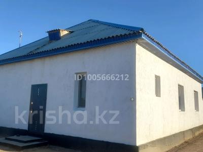 Отдельный дом · 4 комнаты · 120 м² · 120 сот., 8 көше 200 үи за 13.5 млн 〒 в Баяндах