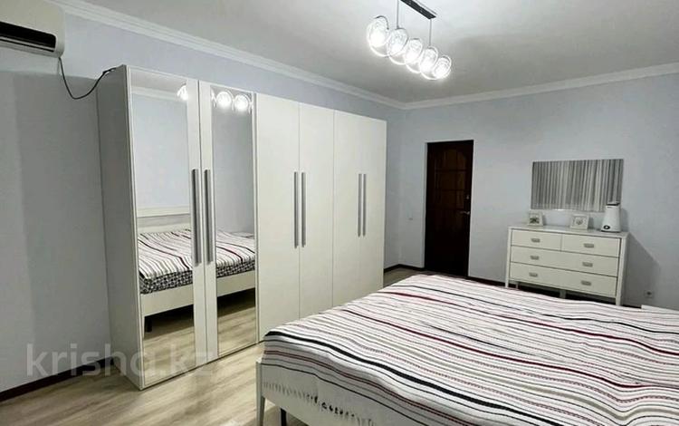 3-комнатная квартира · 120 м² · 4 этаж, Кулманова 107 за 450 000 ₸ в Атырау — фото 2