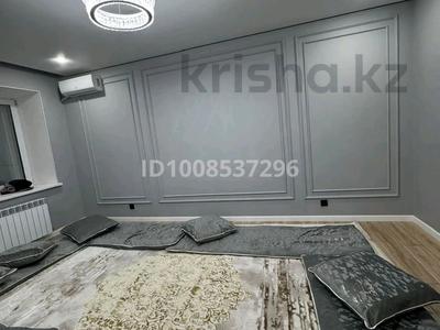 2-бөлмелі пәтер · 63 м² · 4/9 қабат, мкр. Алтын орда 11Т — Дина супермаркет, бағасы: 230 000 〒 в Актобе