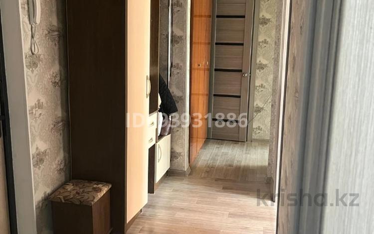 2-бөлмелі пәтер · 53 м² · 6/9 қабат, мкр Строитель, бағасы: 20 млн ₸ в Уральске — фото 2