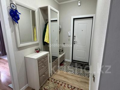 2-комнатная квартира · 58 м² · 9/9 этаж, мкр Аксай-2 15 — ул. Толе би - ул. Саина за 39 млн 〒 в Алматы, Ауэзовский р-н