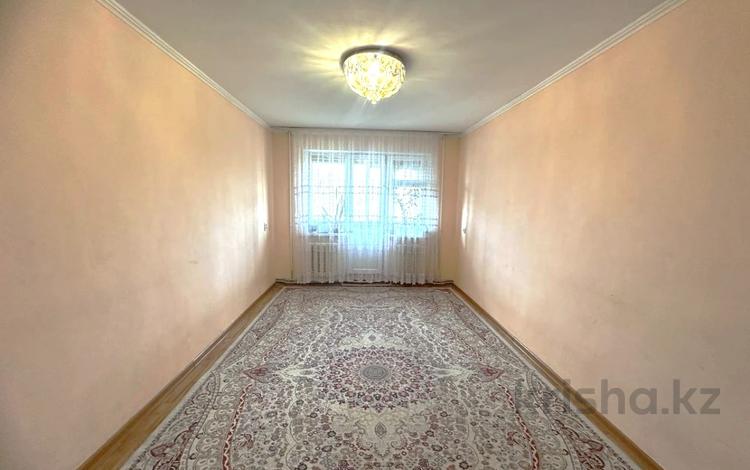 3-комнатная квартира, 60 м², 4/4 этаж, Рашидова — КРИСТАЛЛ за 13.8 млн 〒 в Шымкенте, Аль-Фарабийский р-н — фото 2