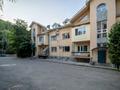 5-бөлмелі пәтер · 225 м² · 1/2 қабат, Ладушкина 150/1–7, бағасы: 93.5 млн ₸ в Алматы, Медеуский р-н