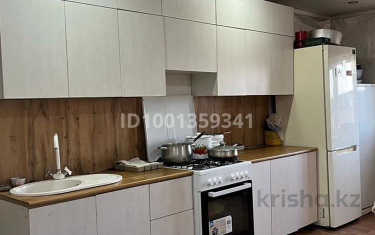 Часть дома · 4 комнаты · 120 м² · 8.6 сот., Ахметбек Байсалбайұлы 1/2 за 6 млн 〒 в  — фото 2