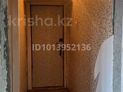 2-комнатная квартира · 44.4 м² · 5/5 этаж, мкр Юго-Восток, 28й микрорайон 28 — Магазин Южный,Болашак за 16 млн ₸ в Караганде, Казыбек би р-н