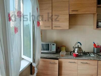 3-комнатная квартира · 65.6 м² · 5/5 этаж, мкр Аксай-2 24 за 30 млн ₸ в Алматы, Ауэзовский р-н