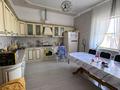 Жеке үй · 4 бөлме · 264 м² · 8 жүзд., Самал ш/а., 3, бағасы: 70 млн ₸ в Атырау, мкр Самал — фото 14