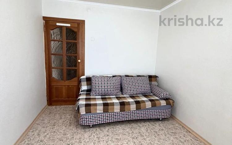 3-комнатная квартира · 64 м² · 9/9 этаж, мкр Омега, Назарбаева за 14.3 млн ₸ в Уральске — фото 2
