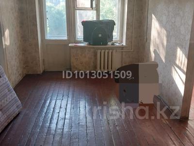 2-комнатная квартира · 43 м² · 4/5 этаж, Майкудук, Майкудук, 12й микрорайон 47 за 8.7 млн ₸ в Караганде, Алихана Бокейханова р-н