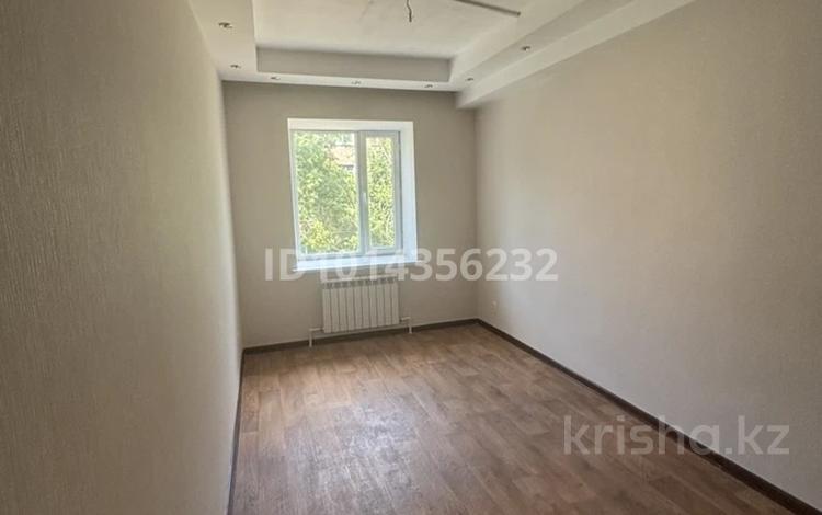 Офисы · 15 м² за 63 000 ₸ в Караганде, Казыбек би р-н — фото 2