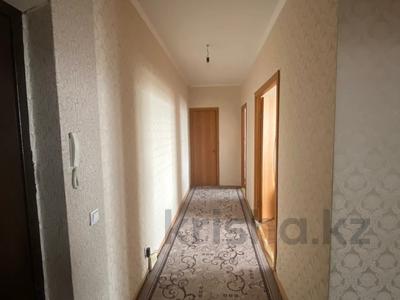 2-комнатная квартира, 62 м², 5/5 этаж, Кокжал Барака 2/2 за 20.4 млн 〒 в Усть-Каменогорске