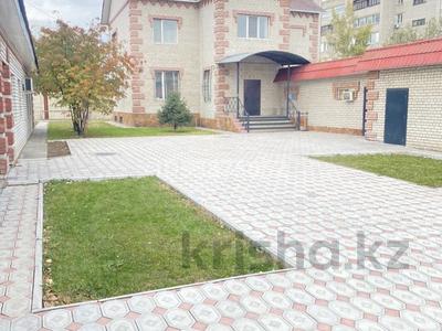 Отдельный дом · 5 комнат · 293 м² · 10 сот., Достоевского 179 А — Аймаутова за 95 млн 〒 в Семее
