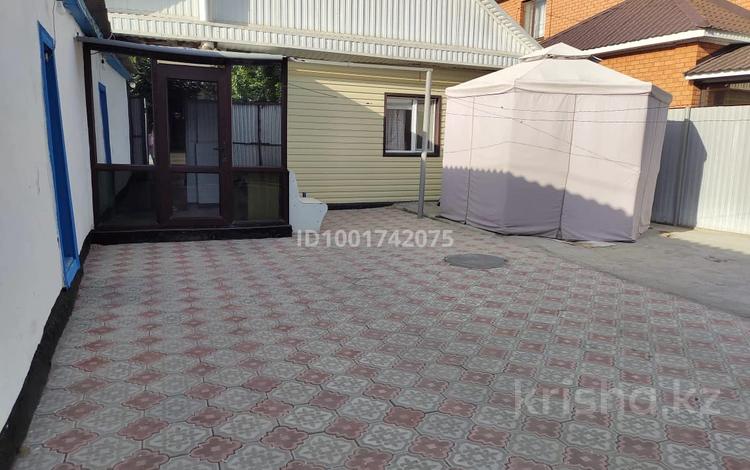 Отдельный дом · 5 комнат · 100 м² · 5 сот., Керей хана 83 за 25 млн ₸ в Актобе, мкр. Курмыш — фото 13