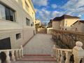 Отдельный дом · 8 комнат · 700 м² · 10 сот., 15-й мкр 120 за 240 млн 〒 в Актау — фото 4