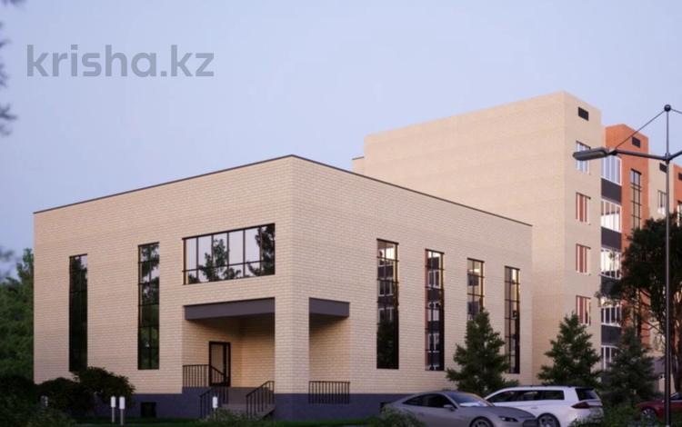 Свободное назначение, офисы, магазины и бутики, склады, общепит, салоны красоты, бани, гостиницы и зоны отдыха, медцентры и аптеки, образование, развлечения · 805 м² за 350 млн 〒 в Актобе, мкр. Алтын орда — фото 2