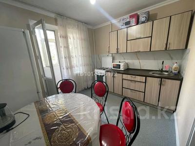 2-комнатная квартира · 55 м² · 2/5 этаж, мкр 11 за 13 000 ₸ в Актобе