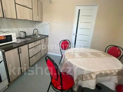 2-комнатная квартира · 55 м² · 2/5 этаж, мкр 11 за 11 000 ₸ в Актобе