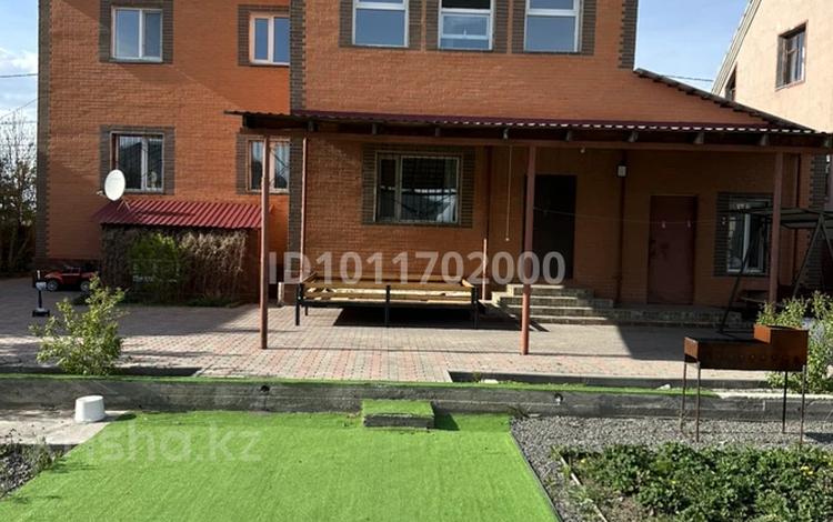 Жеке үй · 6 бөлме · 190 м² · 10 сот., мкр Кунгей 7 а — Мечеть, бағасы: 72 млн ₸ в Караганде, Казыбек би р-н — фото 2