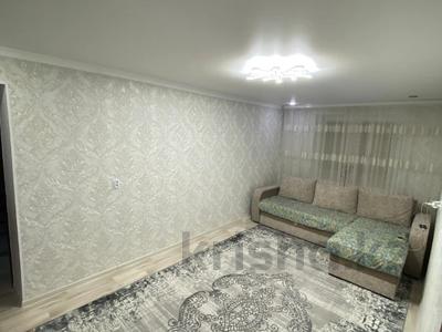 3-комнатная квартира, 57.1 м², 2/5 этаж, Ак Отау за 15 млн 〒 в Уральске