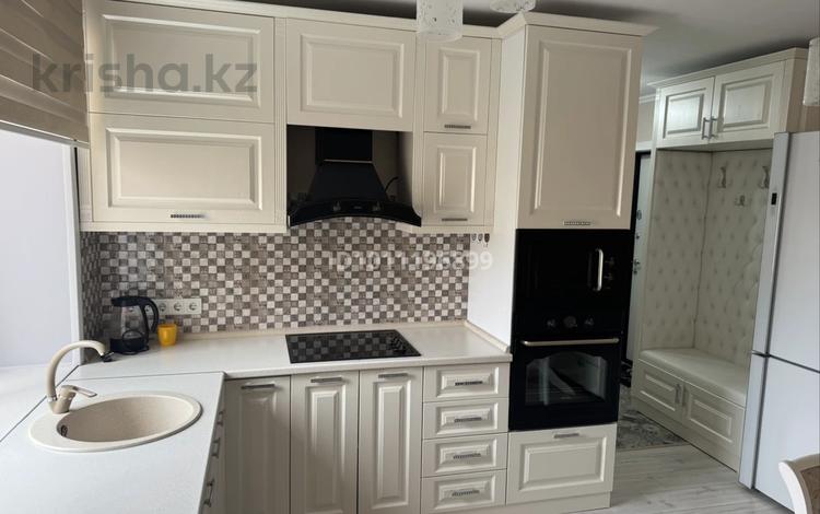 1-бөлмелі пәтер · 42 м² · 8/10 қабат, мкр Новый Город, Ермекова 106/3, бағасы: 18.5 млн ₸ в Караганде, Казыбек би р-н — фото 2
