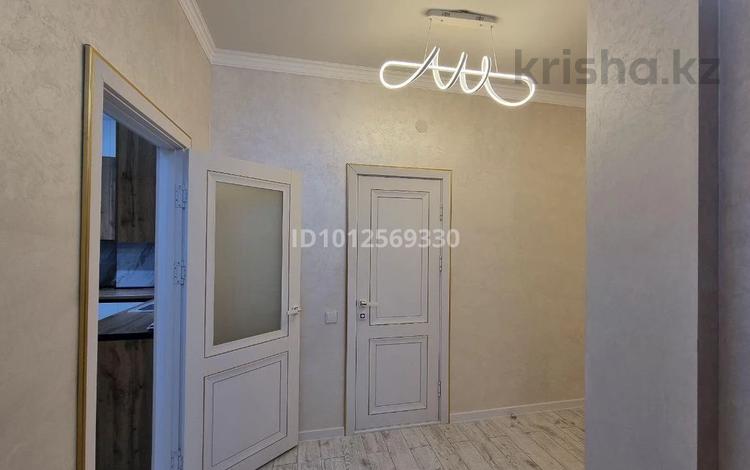 2-бөлмелі пәтер · 75 м² · 2/9 қабат, Абулхайыр хана 74/5, бағасы: 350 000 ₸ в Атырау — фото 2