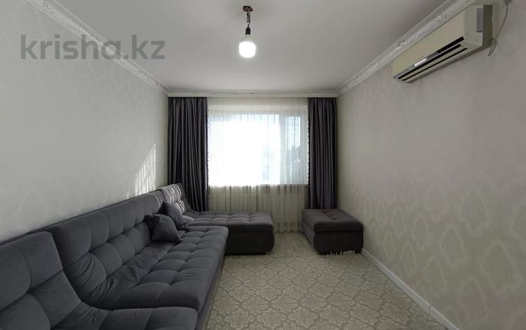 3-комнатная квартира · 66.9 м², Пришахтинск, Металлистов за 22 млн ₸ в Караганде, Алихана Бокейханова р-н — фото 2