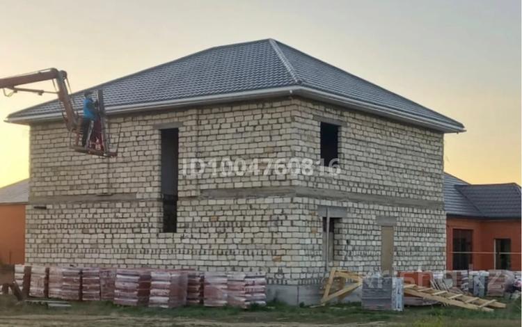 Жеке үй · 8 бөлме · 260 м² · 10 сот., мкр Жастар 2, 4/14, бағасы: 25 млн 〒 в Актобе, жилой массив Жанаконыс — фото 3