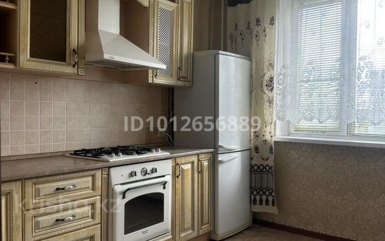 2-бөлмелі пәтер · 54 м² · 5/10 қабат, 8-й микрорайон, 8 микр 15, бағасы: 170 000 ₸ в Костанае — фото 2
