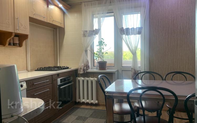 2-бөлмелі пәтер · 56 м² · 4/5 қабат, Назарбаева, бағасы: ~ 22.3 млн ₸ в Петропавловске — фото 2