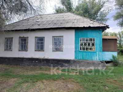 Отдельный дом · 5 комнат · 140 м² · 50 сот., Центральная — Дом находится в жетисуйская область село Кабанбай Асиновке (Теректи) за 3.5 млн ₸